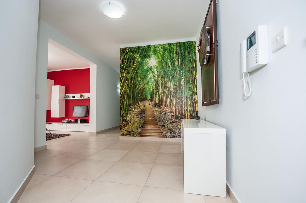 The Waves Apartment Marsaxlokk Room photo